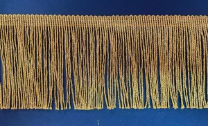 Fleco largo tipo cuquillo de caída fluida, ideal para trajes típicos, danza y decoración escénica, disponible en Nicole Encajes